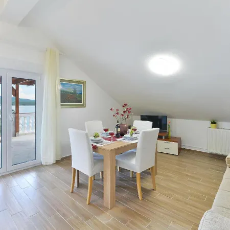 Apartament Valentina-1 By Interhome Pridraga