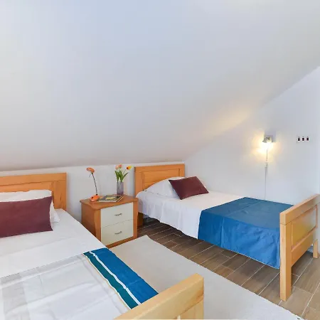 Valentina-1 By Interhome Appartement Pridraga