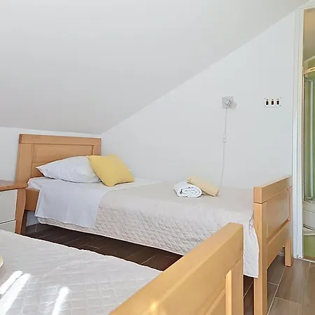 Apartament Valentina-1 By Interhome Pridraga